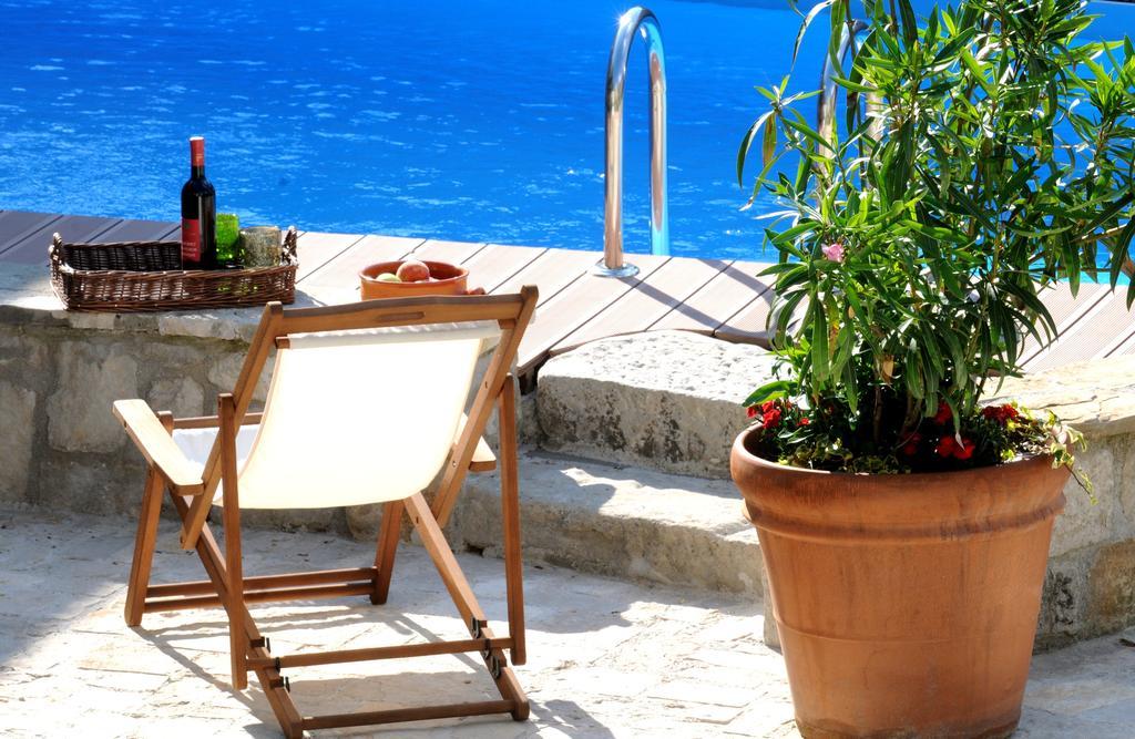 Holiday Homes Poli Svetega Antona Gracisce Ngoại thất bức ảnh