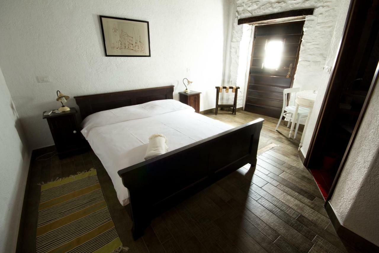 Holiday Homes Poli Svetega Antona Gracisce Ngoại thất bức ảnh