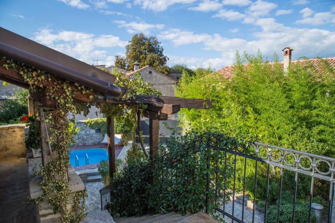 Holiday Homes Poli Svetega Antona Gracisce Ngoại thất bức ảnh